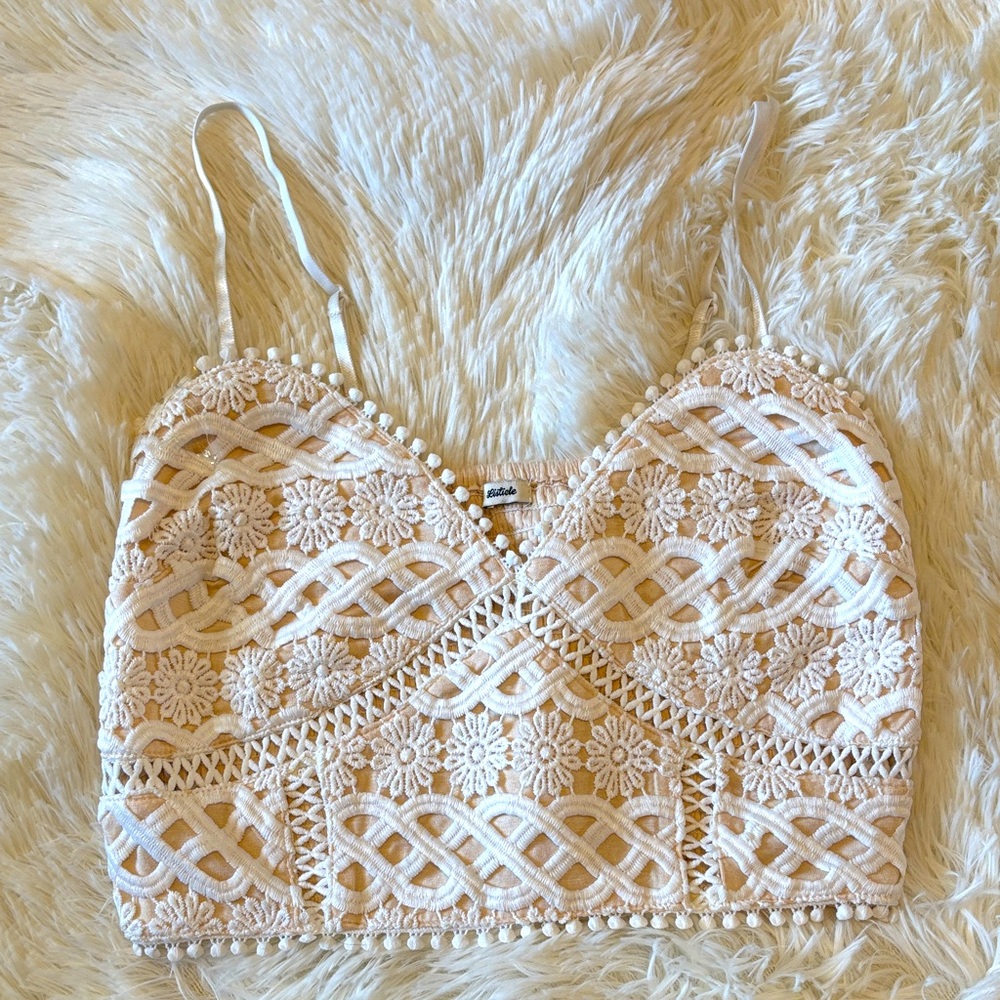 NWOT Listicle Cream Embroidered Crop Tank Top